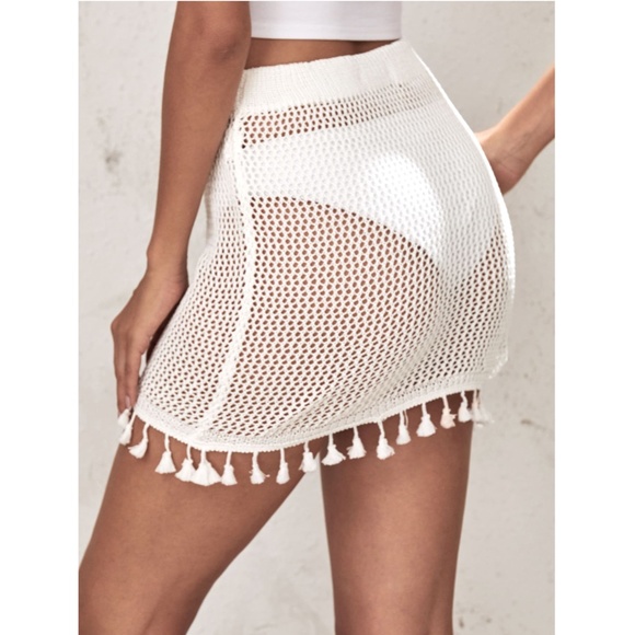 Tassel Detail White Knit Cover Up Mini Skirt - Picture 2 of 12